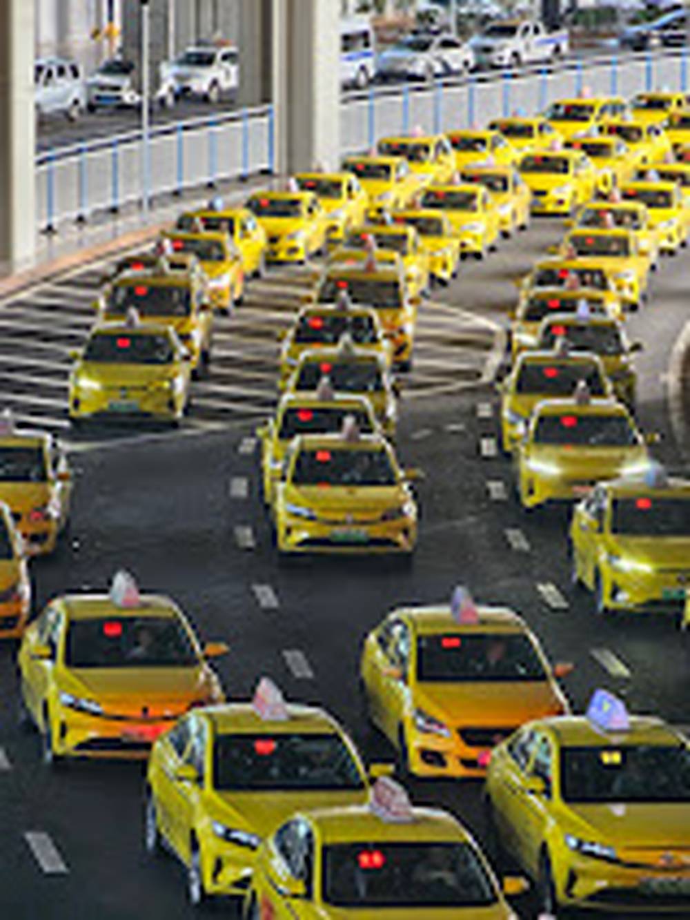 taxis in chongqing airport